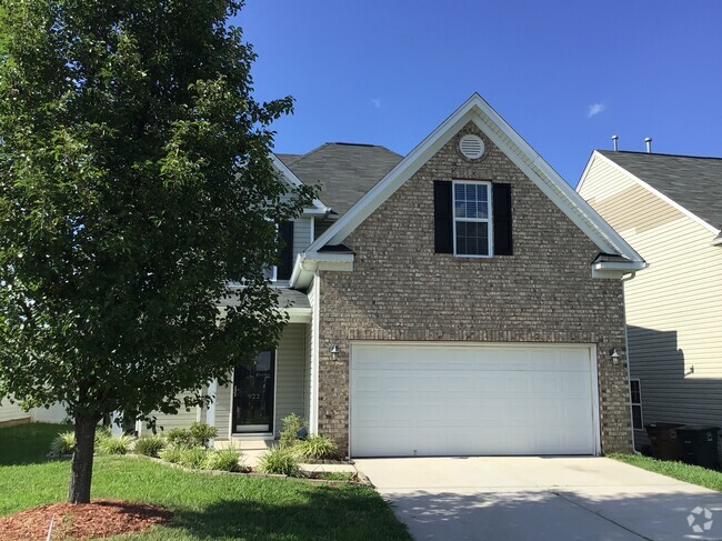 Building Photo - 922 Wolfpack Way