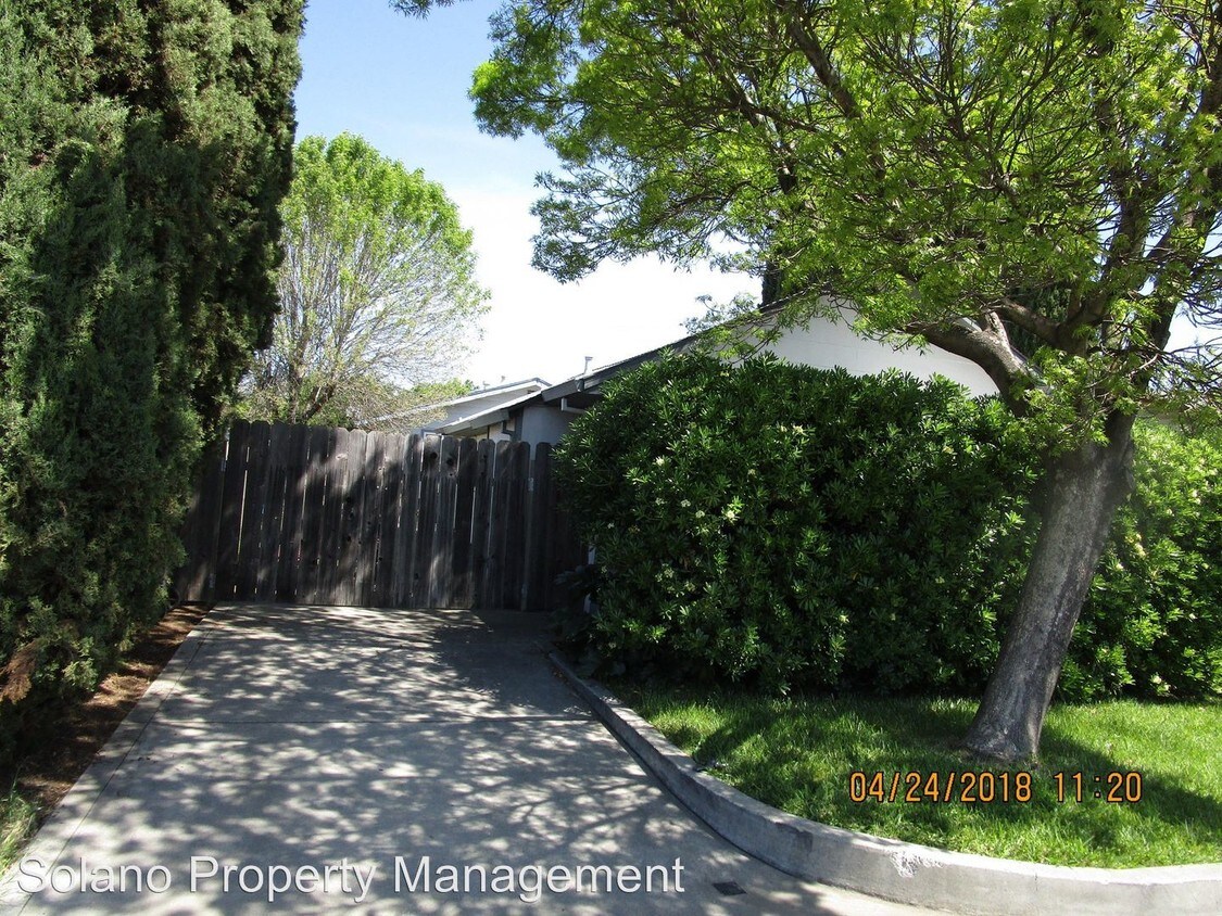 1028 Illinois St, Fairfield, CA 94533 - Room for Rent in Fairfield, CA |  Apartments.com