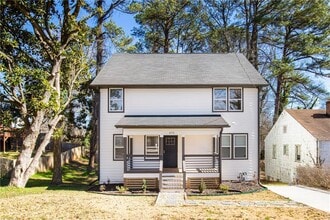 Building Photo - 870 Gaston St SW