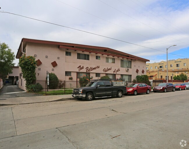 Building Photo - 5017 Bakman Ave