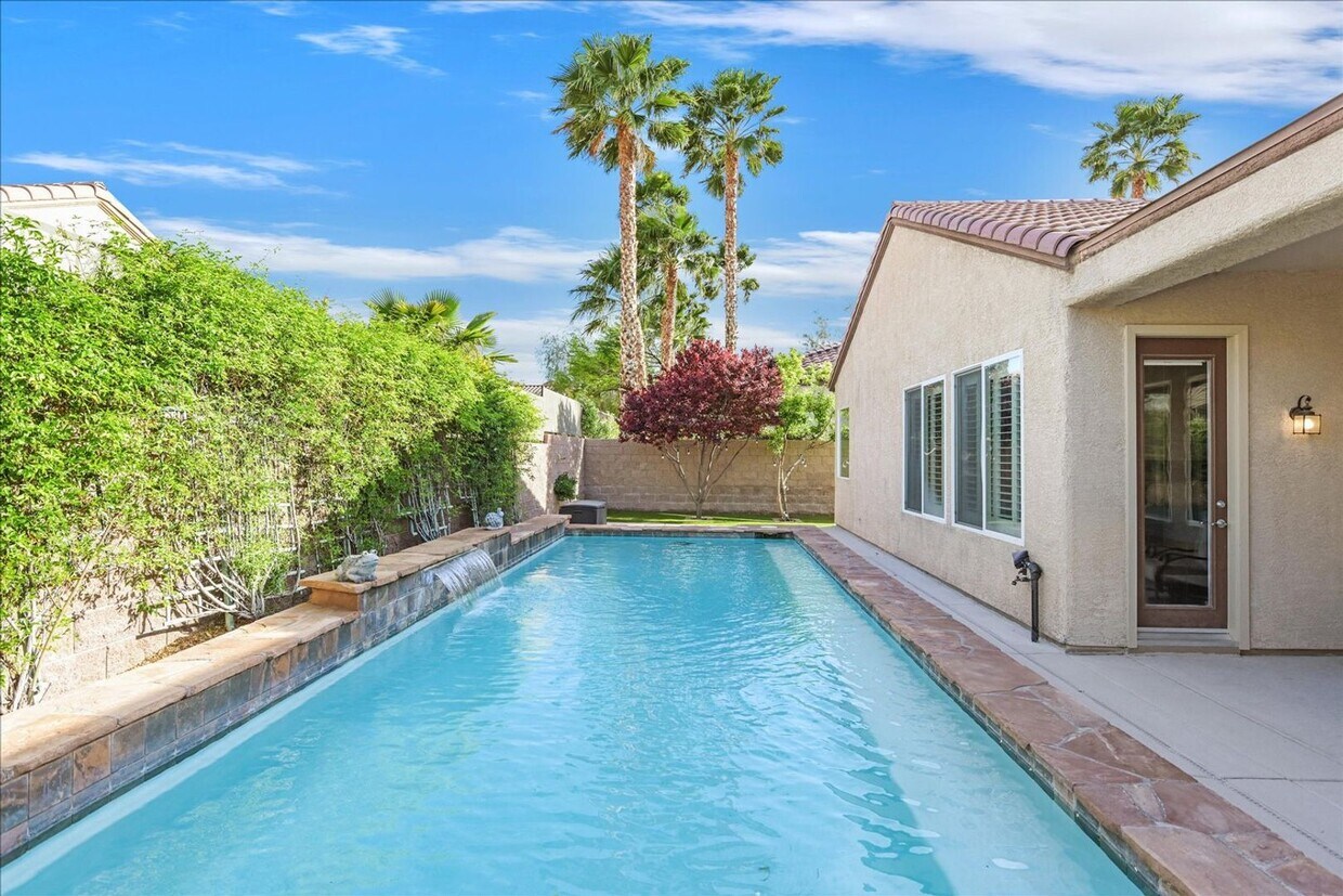Foto principal - Rental Home with Large Pool