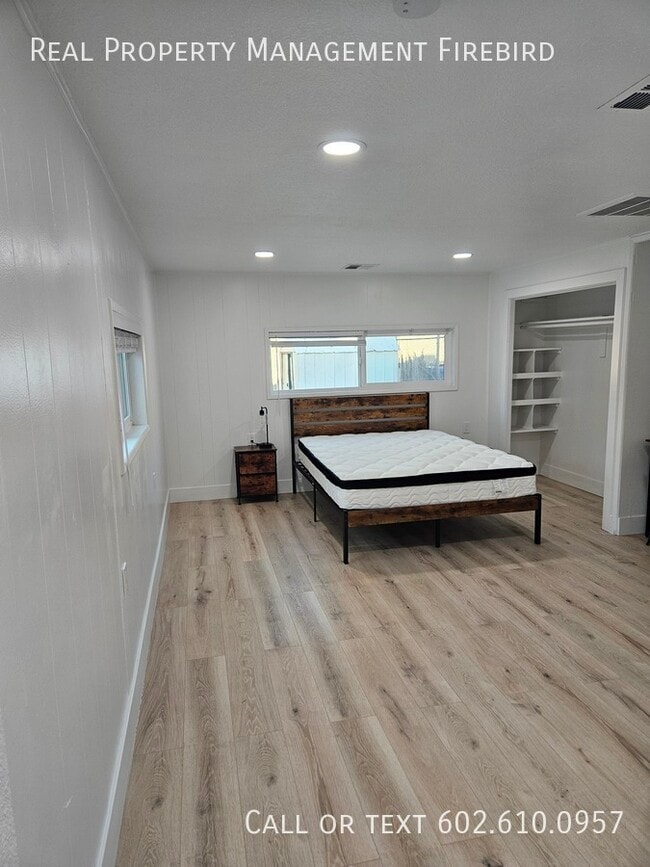 Building Photo - 15 N Ashland-Canyon Casita