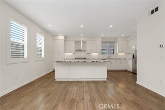 Building Photo - 175 Cadence