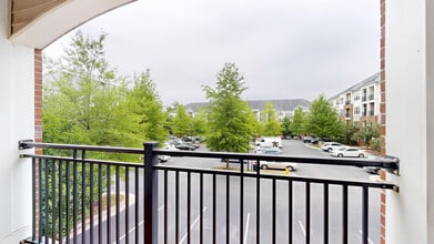 Interior Photo - Signal Hill Apartment Homes