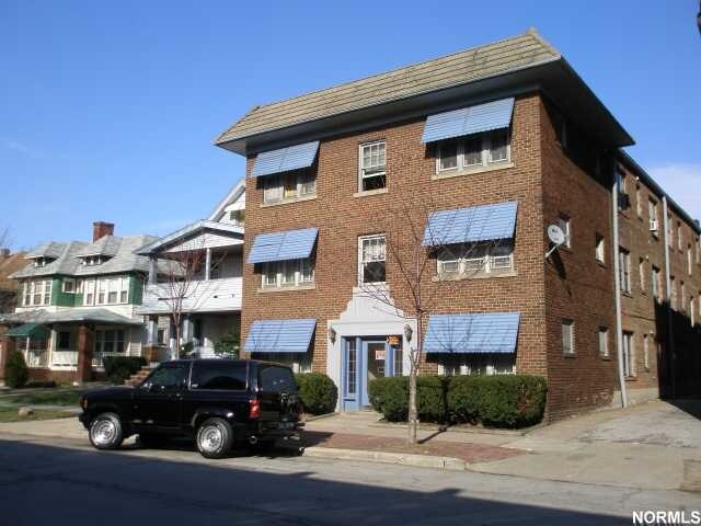 Primary Photo - Lincoln Towers