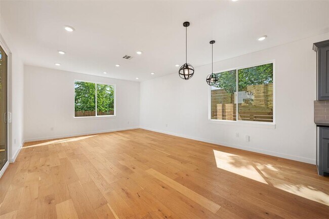 Building Photo - 1706 Redd St