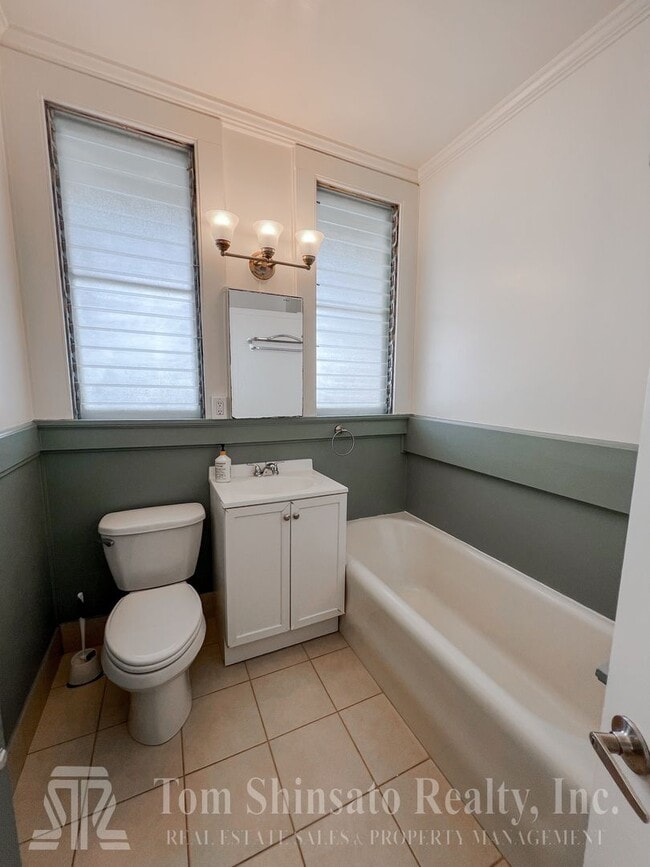 Building Photo - 3 bedroom house in Liliha