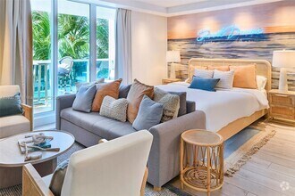Building Photo - 2301 Collins Ave