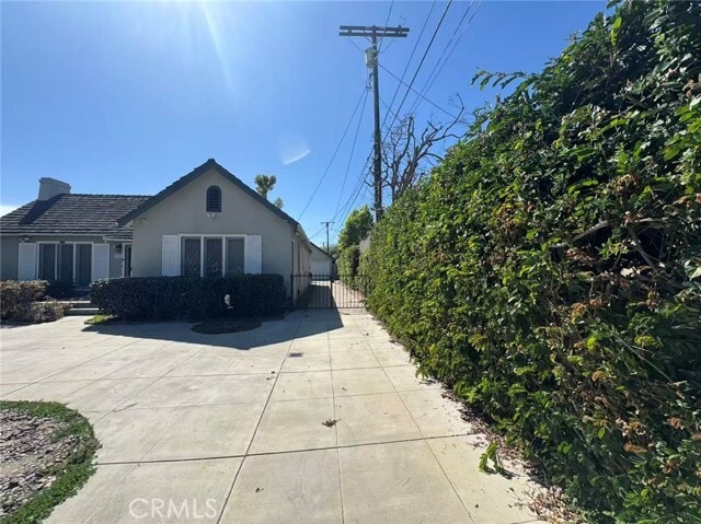 Building Photo - 1965 S El Molino Ave