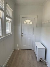 Building Photo - 150 Lincoln Ave