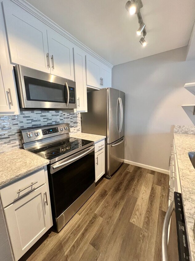 Primary Photo - ***COMING SOON***Beautifully remodeled 3 B...