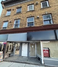 Building Photo - 30 E Main St