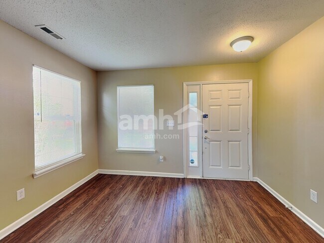 Building Photo - 3736 White Cliff Way