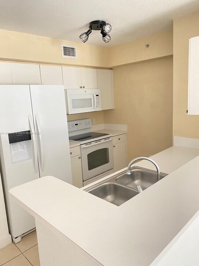 Foto del edificio - 15480 SW 284th St