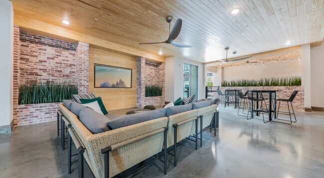 Building Photo - Modern 2BR Haven: Your Ideal Urban Home in...