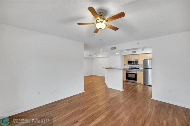 Building Photo - 3814 NW Mediterranean Ln