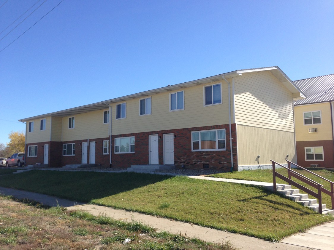 Primary Photo - Parshall Apartments
