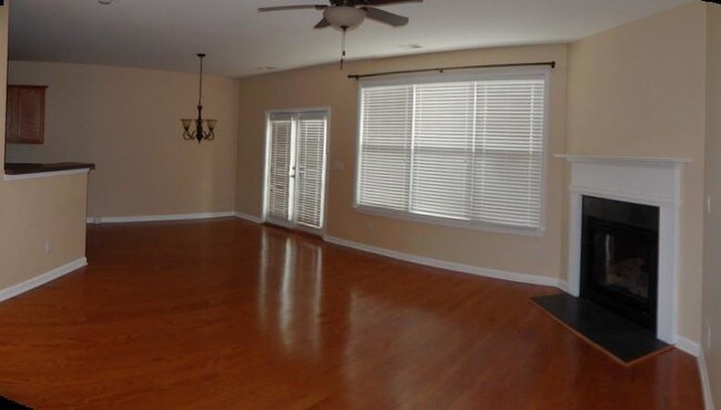 Foto del edificio - 349 NibleWill Pl