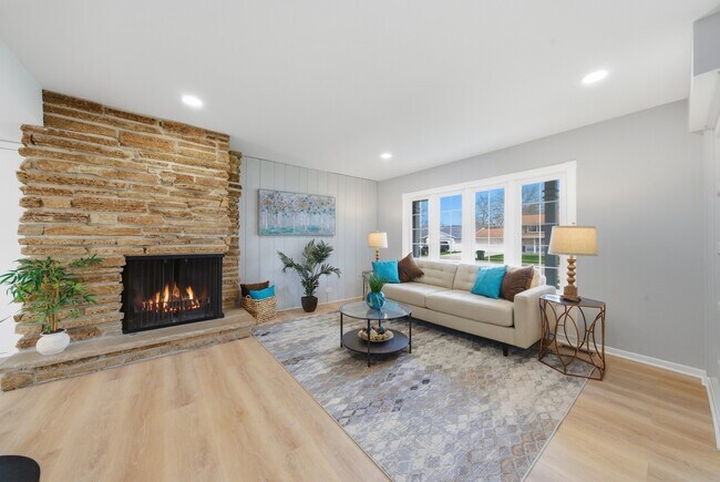 Foto del edificio - 593 Bristol Ln