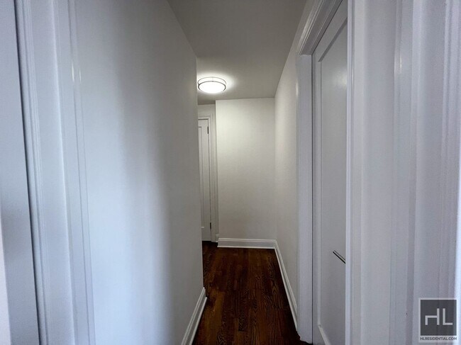Building Photo - East 89 Street