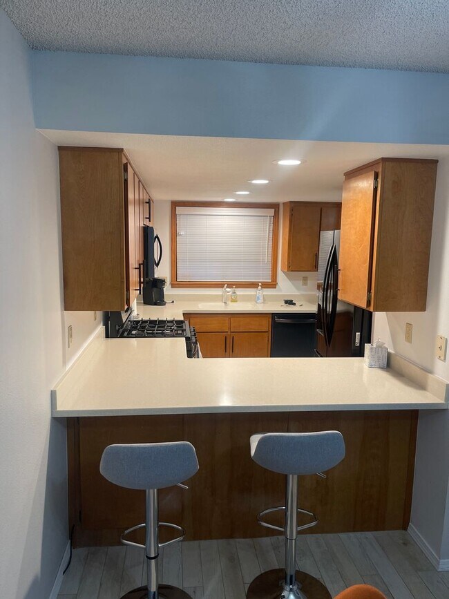 Foto del edificio - Turn Key Townhome in Country Club