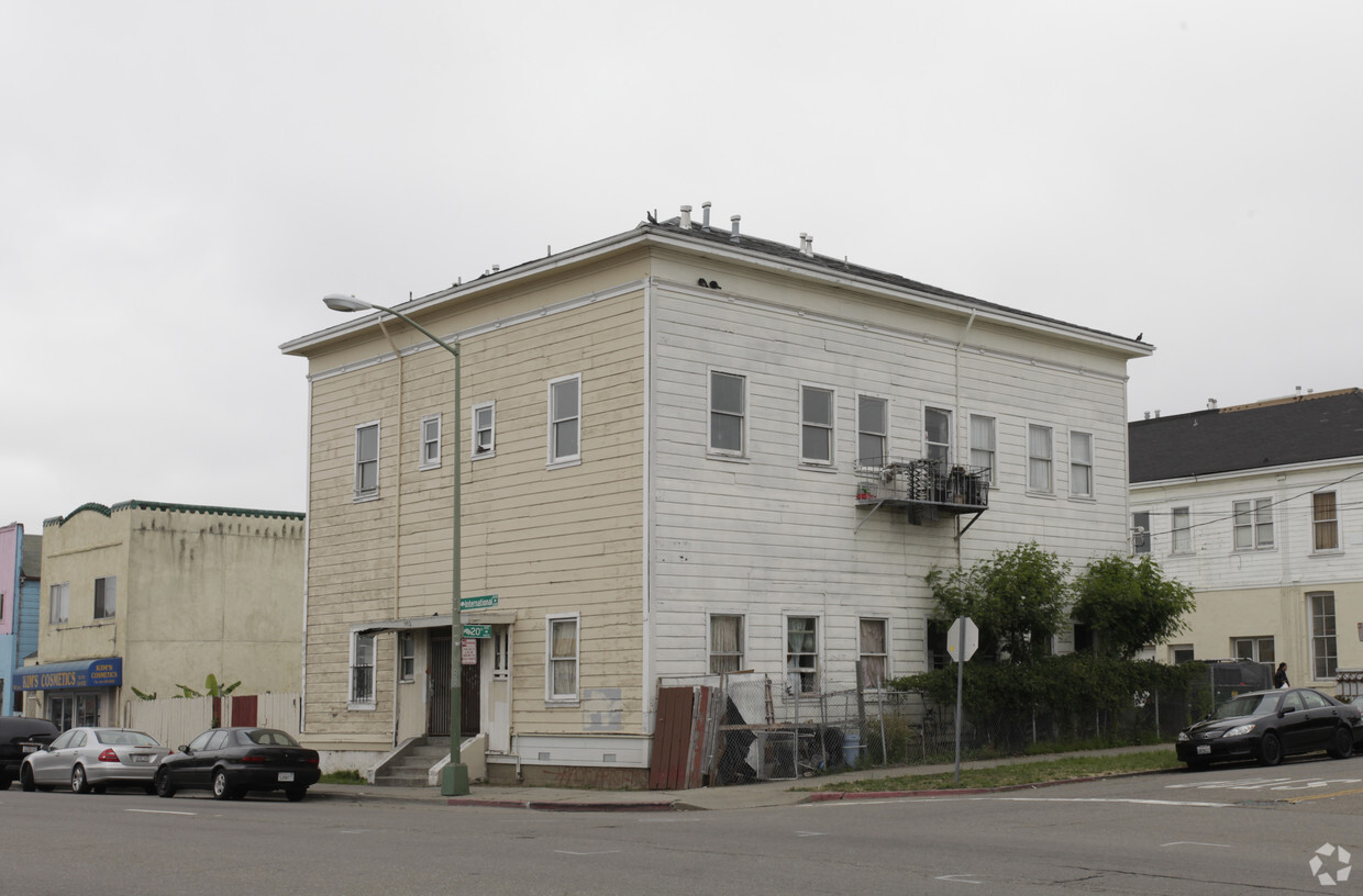 Building Photo - 1952 International Blvd