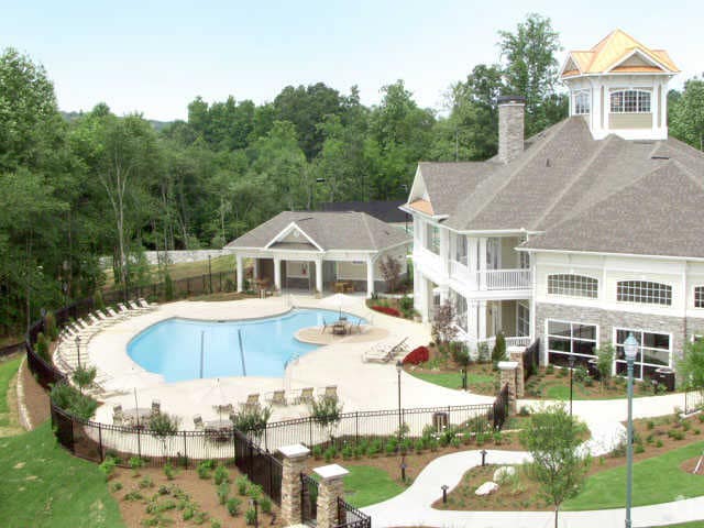 Pool - Dakota Mill Creek