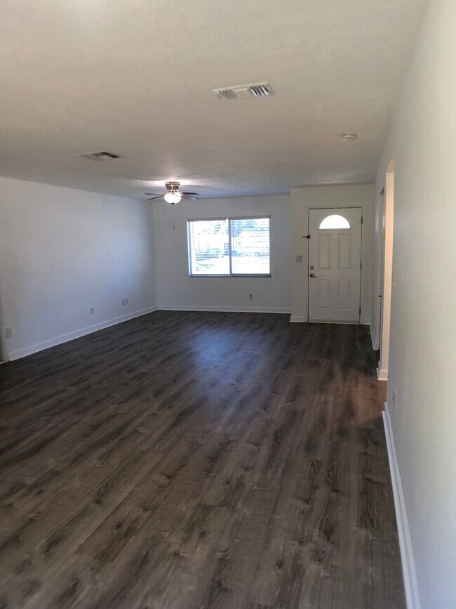 Foto del edificio - Countryside Cutie