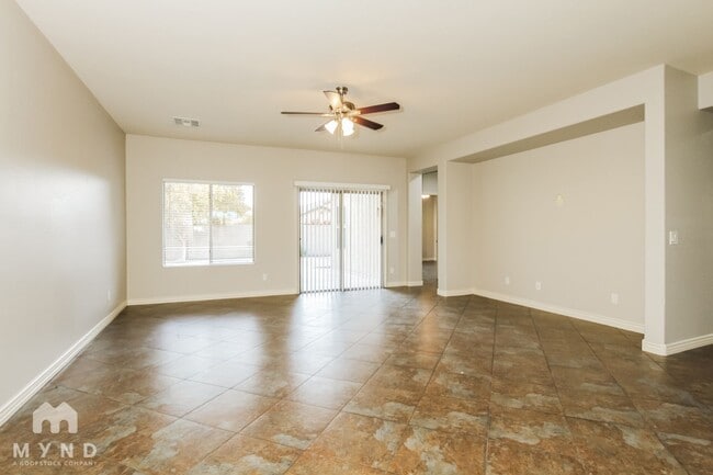 Foto del edificio - 11747 W Jessie Ln