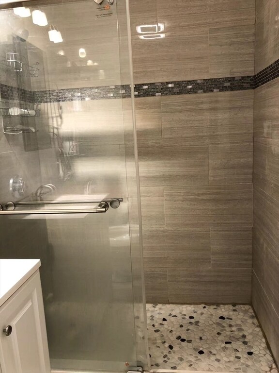 Foto del edificio - 383 Lanley