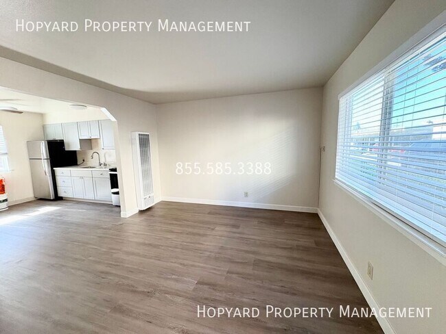 Foto del edificio - 1054 Williams St