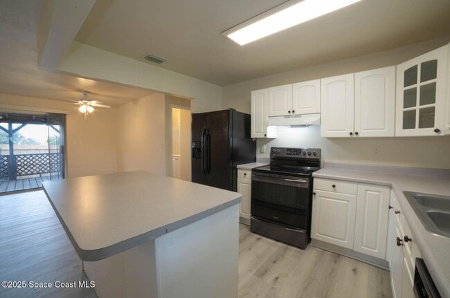 Foto del edificio - 950 Alford St