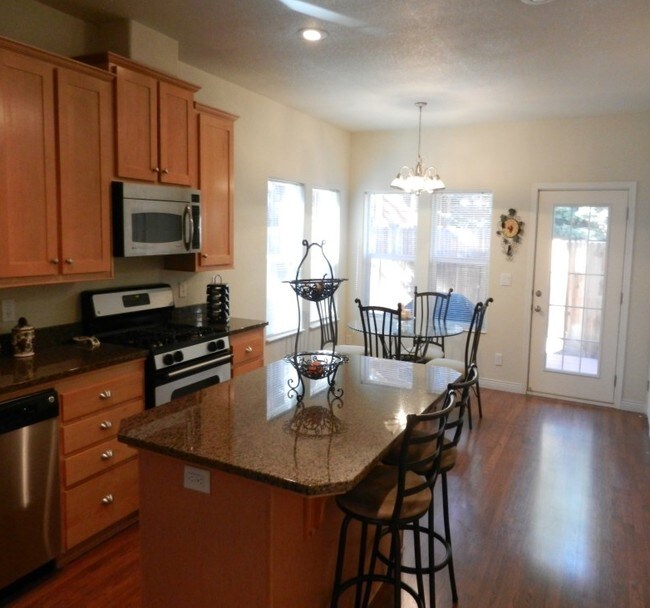  - 8679 Trout Ave
