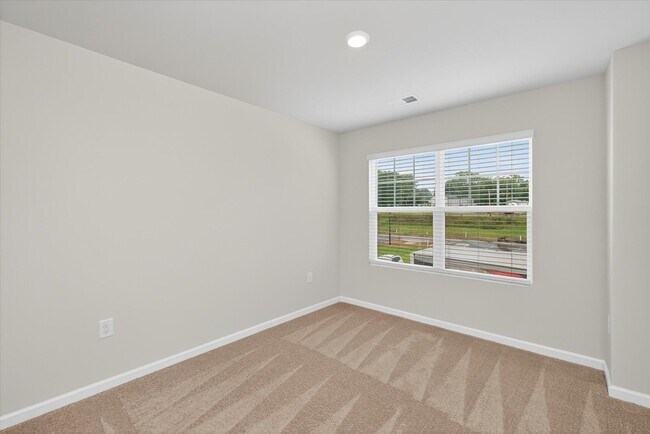 Building Photo - 1990 W Davidson Ave