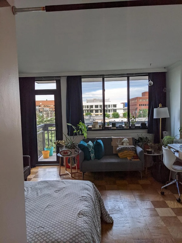 Photo - 801 N Pitt St Apartment