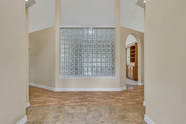 Foto del edificio - Beautiful 3 Bedroom Equestrian Property