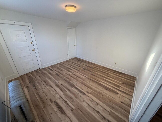 Foto del edificio - 3449 N Oketo Ave