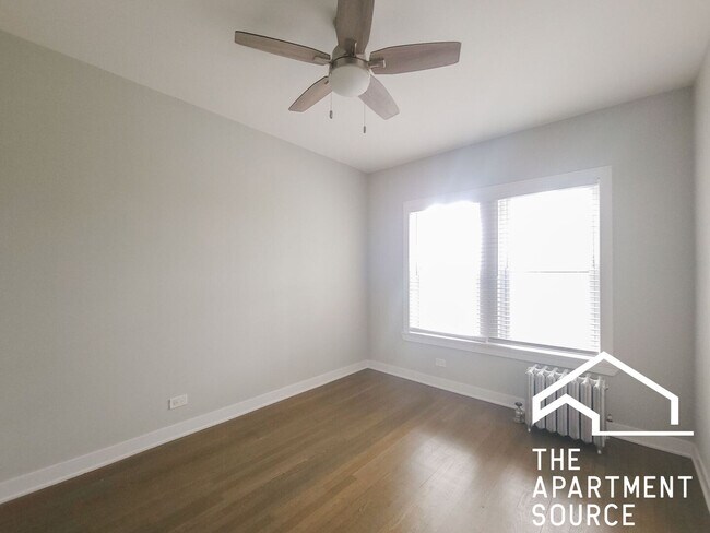 Foto del edificio - 5135 N Wolcott Ave