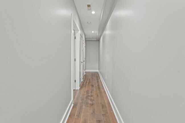 Building Photo - 2419 Benning Rd NE