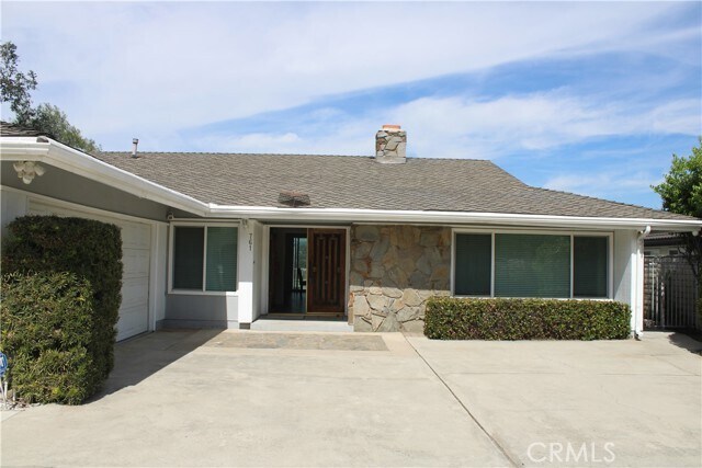 Building Photo - 761 W Country Hills Dr