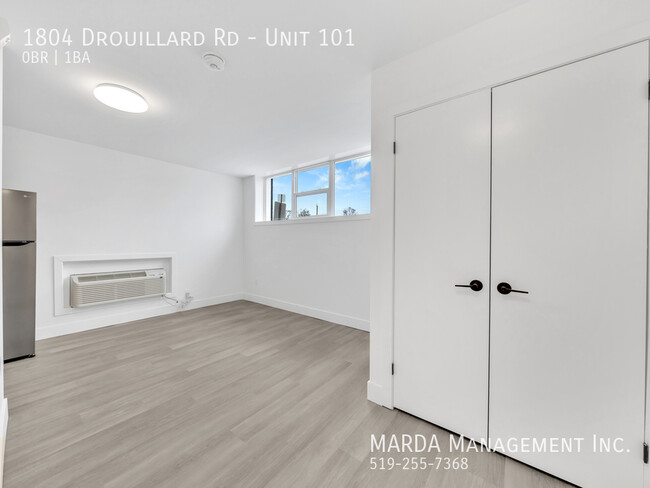 Photo du bâtiment - MODERN BACHELOR UNIT - PERFECT EAST WINDSO...