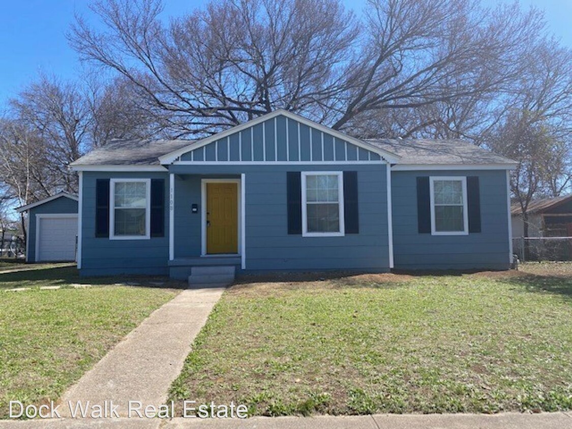 Primary Photo - 3 br, 1 bath House - 1108 Gray Dr