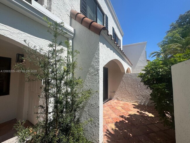 Foto del edificio - 21208 Harbor Way