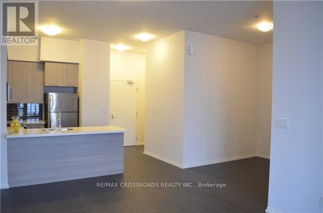 Building Photo - 540 Bur Oak Ave