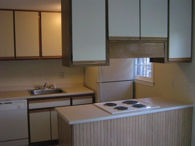 Building Photo - 20 Easthampton Rd