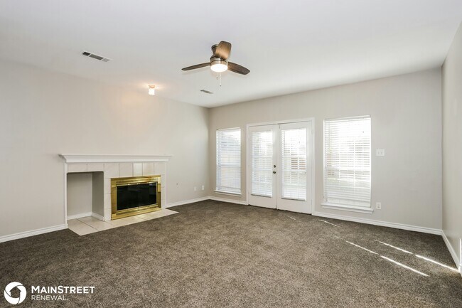 Building Photo - 2129 Carrington Ave