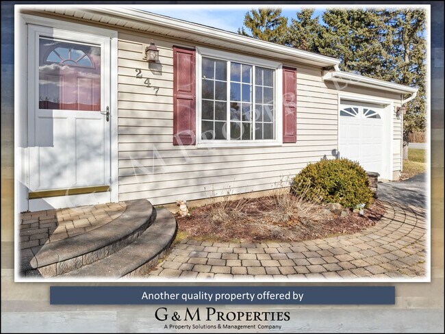 Foto del edificio - Beautifully Renovated 3-Bedroom Split-Level Home for Rent – Move-In Ready!