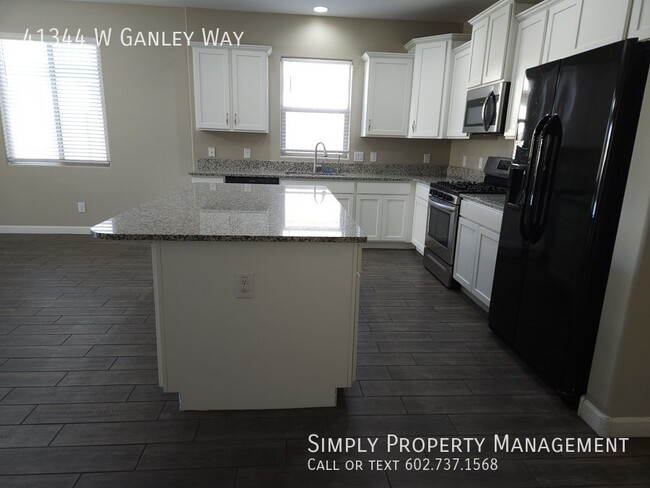 Foto del edificio - 41344 W Ganley Way