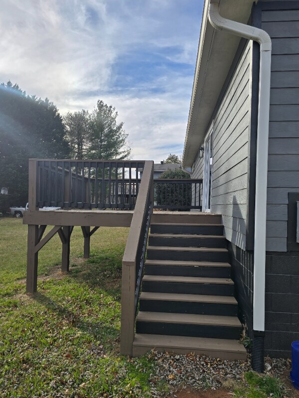 Building Photo - 19 Azalea St