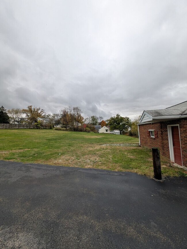 Foto del edificio - 3 Bd/1 Bath Home for Rent -- Available NOW!